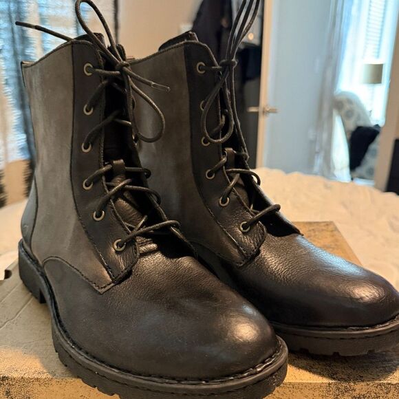 NIB Born Allen Boots H33103 Black size 11.5